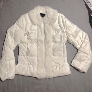 White BCBG Puffer Jacket Coat NEVER WORN!!!